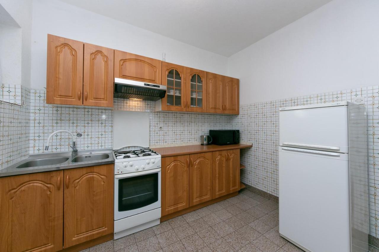 Apartments with a parking space Gradac, Makarska - 14708 Bagian luar foto